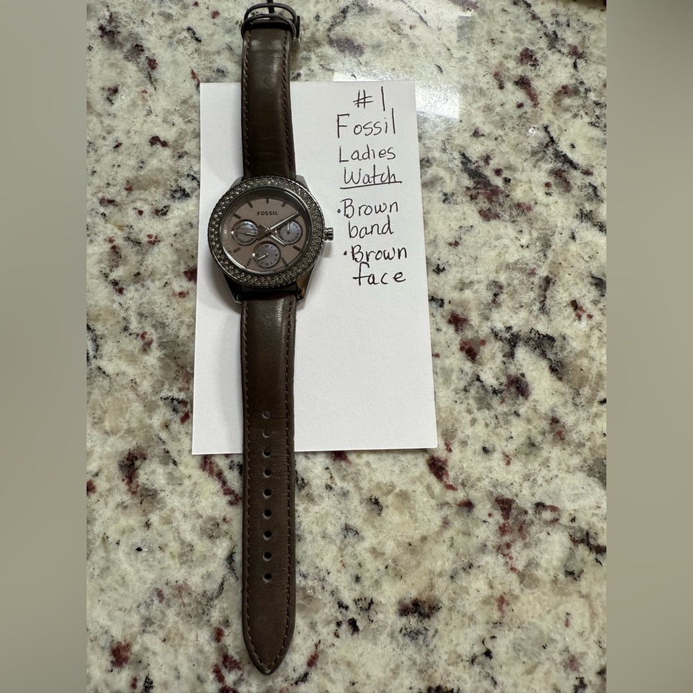 Fossil Women’s Watch with Brown Leather Strap